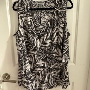 Catherines Monochrome Leaf Print Tank Top Size 1X